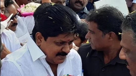 Chennai Police bring back ex-AIADMK minister arrested from Bengaluru Chennai Police bring back ex-AIADMK minister arrested from Bengaluru