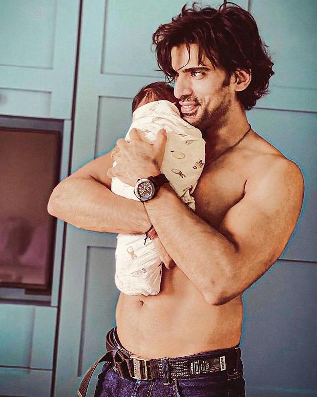 Mohit Malik with Ekbir Mohit Malik with Ekbir