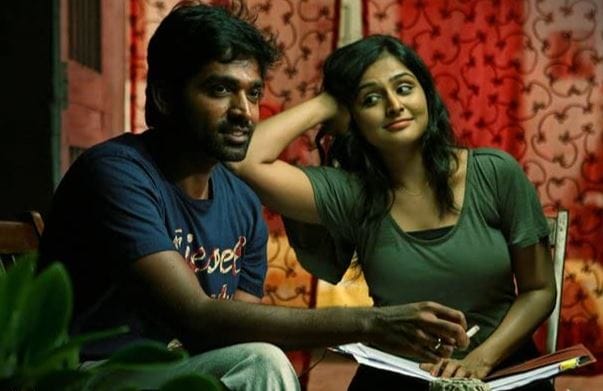 Vijay Sethupathi plays a Pizza delivery boy who gets caught in a haunted house.