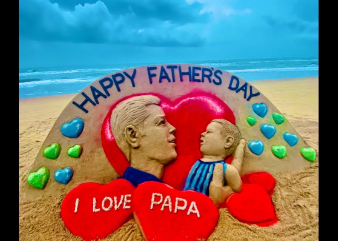 Sand artist Sudarsan Pattnaik's art for Father's Day 2021. (Twitter/@sudarsansand) Sand artist Sudarsan Pattnaik's art for Father's Day 2021. (Twitter/@sudarsansand)