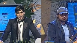 Zayed Khan and Himesh Reshammiya during an awards show in 2006. 