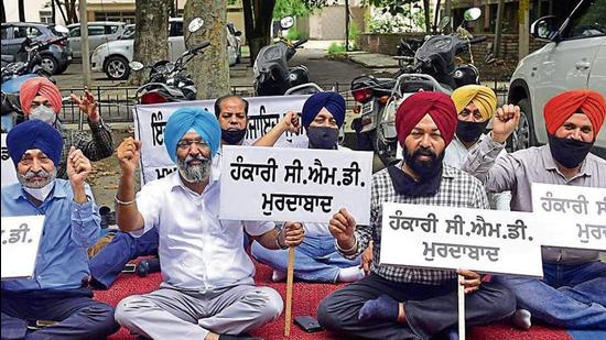 Last week, the traders had protested outside the PSPCL office at Ferozepur Road for four continuous days demanding the authorities to waive off the penalties and withdraw the cases of unauthorized electricity use filed against many of them. (HT File) Last week, the traders had protested outside the PSPCL office at Ferozepur Road for four continuous days demanding the authorities to waive off the penalties and withdraw the cases of unauthorized electricity use filed against many of them. (HT File)