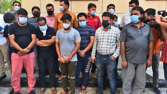 The police team used a decoy customer and, along with officials of the drug control department, laid a trap and caught one Waseem Khan from near Jamia Nagar Metro station where he had come to deliver the injections.(Photo by Raj K Raj / Hindustan Times) (Raj K Raj / HT Photo) The police team used a decoy customer and, along with officials of the drug control department, laid a trap and caught one Waseem Khan from near Jamia Nagar Metro station where he had come to deliver the injections.(Photo by Raj K Raj / Hindustan Times) (Raj K Raj / HT Photo)