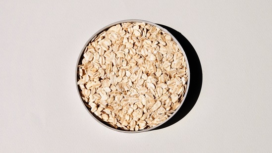 Foods that are easy to digest: Have easy to digest food that will provide balanced energy. Have a combination of whole-grain carbohydrates, protein, and fat. (Unsplash)
