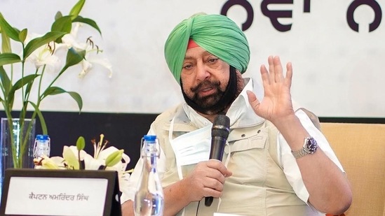 Amarinder Singh vs Navjot Sidhu battle reaches Delhi: Punjab CM to meet Congress panel today | Latest News India - Hindustan Times