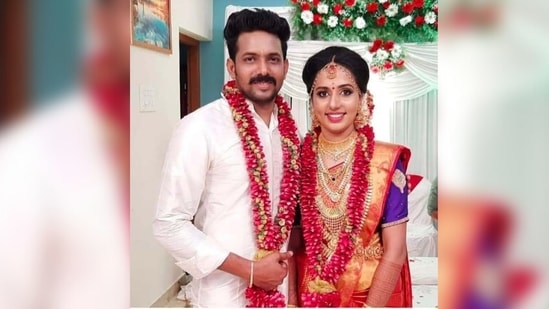 Highlighting repeated torture from Kumar's family, Vismaya's kin alleged that their daughter was beaten, mistreated and tortured in her in-laws house.(Photo: Twitter) Highlighting repeated torture from Kumar's family, Vismaya's kin alleged that their daughter was beaten, mistreated and tortured in her in-laws house.(Photo: Twitter)