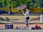 Nearly two weeks since the original monsoon forecast, Delhi is yet to see any significant rain, with the days mostly hot and humid since then.(HT Photo) Nearly two weeks since the original monsoon forecast, Delhi is yet to see any significant rain, with the days mostly hot and humid since then.(HT Photo)