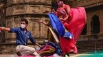 Handloom weavers created a beautiful image using Maheshwari sarees close to the Maheshwar fort near the river Narmada.(Instagram) Handloom weavers created a beautiful image using Maheshwari sarees close to the Maheshwar fort near the river Narmada.(Instagram)