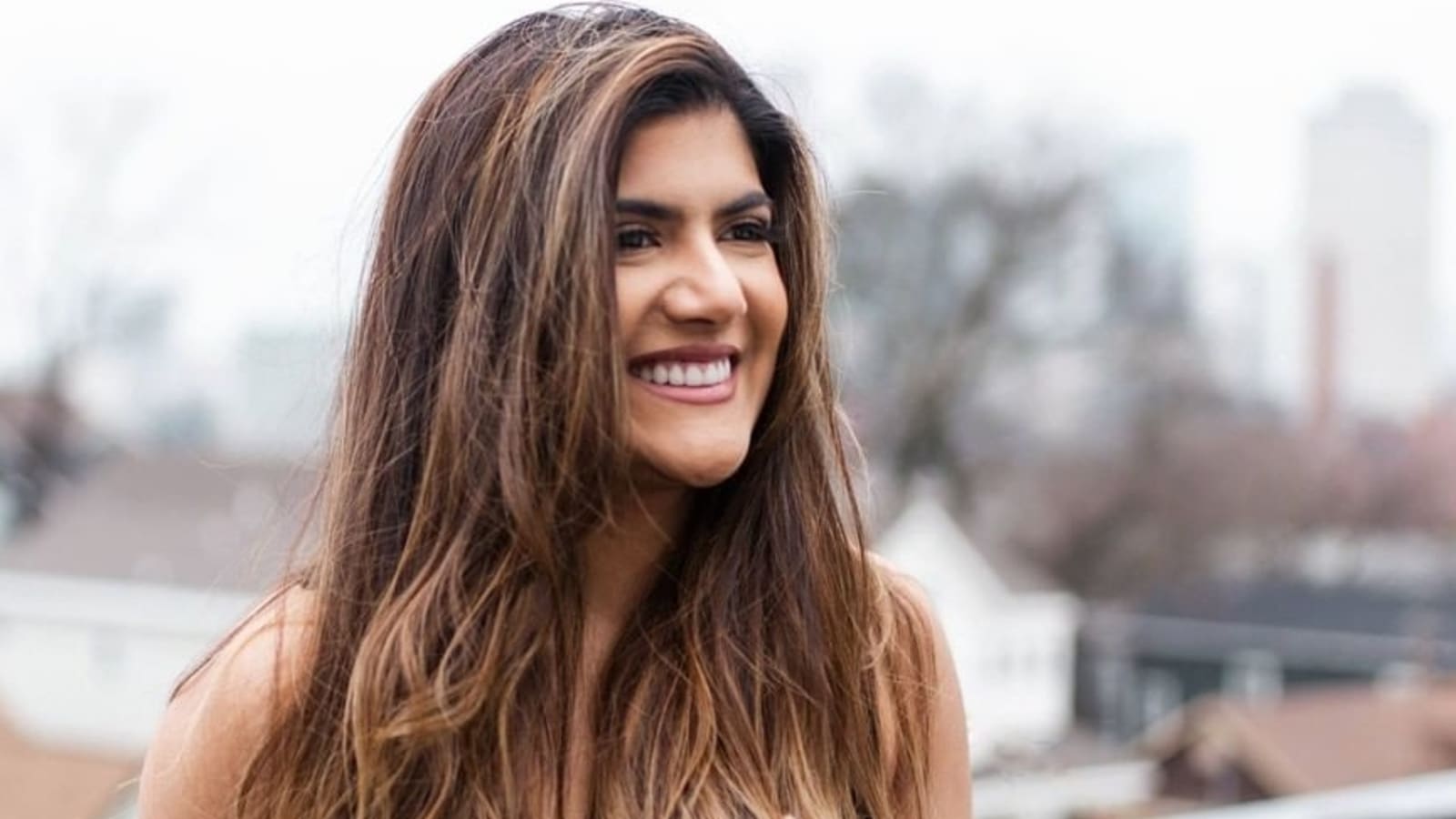 Kumar Mangalam Birla’s daughter Ananya Birla posts pics of family wearing matching fluorescent shorts