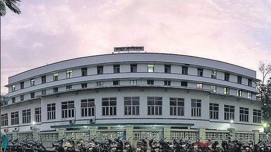 A panoramic view of Sassoon hospital on the 75th anniversary of BJ Medical College, which is attached to the hospital. (Shankar Narayan/HT PHOTO)