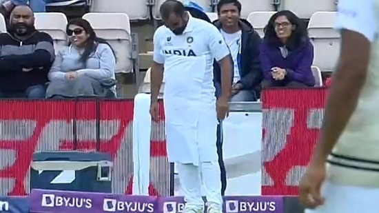 WTC final: Mohammed Shami fields with a towel wrapped over ...