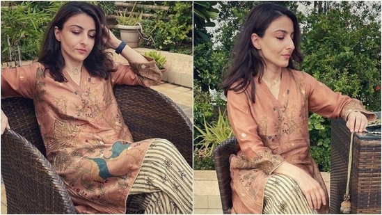 Soha Ali Khan's kalamkari tunic and pants look effortless, this is what it costs(Instagram/@sakpataudi)