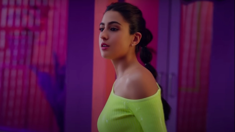 Sara Ali Khan is in no mood to be clicked outside a nail spa, is the  Kedarnath actress avoiding paps? - Bollywood News & Gossip, Movie Reviews,  Trailers & Videos at Bollywoodlife.com