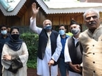 People's Alliance for Gupkar Declaration (PAGD) president Farooq Abdullah, vice-president Mehbooba Mufti and others in Srinagar. These leaders will meet PM Modi today.(Waseem Andrabi/HT Photo) People's Alliance for Gupkar Declaration (PAGD) president Farooq Abdullah, vice-president Mehbooba Mufti and others in Srinagar. These leaders will meet PM Modi today.(Waseem Andrabi/HT Photo)