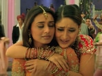 Kareena Kapoor Khan and Rani Mukerji in Mujhse Dosti Karoge.