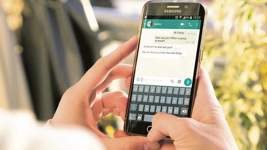 7th pay commission: The pensioners' registered mobile numbers will be used to send the digital pension slips, a government order said. (Mint file photo) 7th pay commission: The pensioners' registered mobile numbers will be used to send the digital pension slips, a government order said. (Mint file photo)