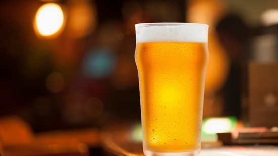 The notice said that the deputy commissioner (excise) deemed it fit to suspend the L-6 license of the store with immediate effect. (HT Archive) The notice said that the deputy commissioner (excise) deemed it fit to suspend the L-6 license of the store with immediate effect. (HT Archive)