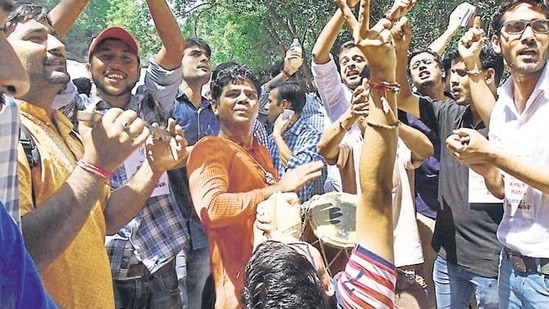 JKSA demands entrance exam centre for Kashmiri students in Srinagar(Hindustan Times) JKSA demands entrance exam centre for Kashmiri students in Srinagar(Hindustan Times)