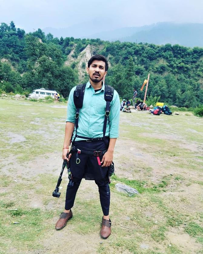 Vipin Sahu went viral in 2019 for his iconic reaction mid-air while paragliding. (Instagram)
