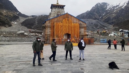 “From July 1, locals from three districts where the Char Dham shrines are located, would be allowed to visit them," state government spokesperson Subodh Uniyal said.(PTI)