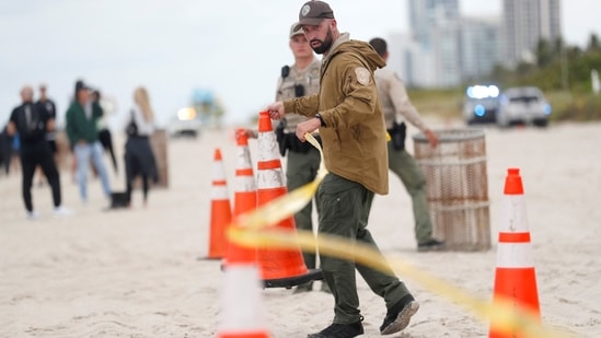 Emergency crews responding to the incident in Surfside, Florida on June 24. Rescue crews picked through tons of rubble on June 24 looking for survivors.(Octavio Jones / Reuters)