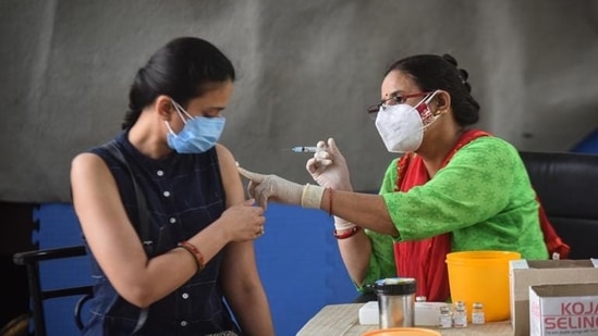 So far, 5.62 million people in the city have got at least one dose of a Covid-19 vaccine, while 1.7 million have received both doses.(HT file photo) So far, 5.62 million people in the city have got at least one dose of a Covid-19 vaccine, while 1.7 million have received both doses.(HT file photo)