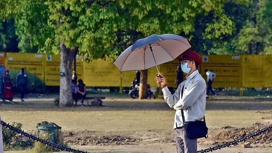 Delhi reports 85 new Covid-19 cases, lowest single-day rise this year (HT Photos) Delhi reports 85 new Covid-19 cases, lowest single-day rise this year (HT Photos)