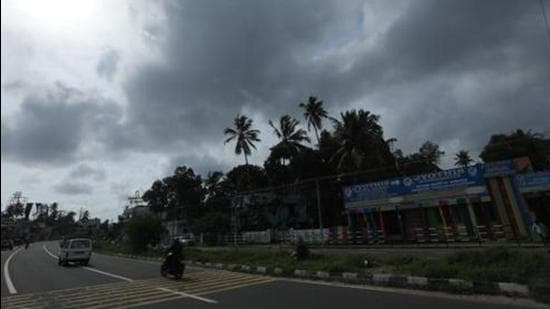 Under the influence of strong moist south-westerly winds, fairly widespread to widespread rainfall is very likely in West Bengal, Sikkim, and north-eastern states during the next five days, the IMD said on Saturday. (HT PHOTO.) Under the influence of strong moist south-westerly winds, fairly widespread to widespread rainfall is very likely in West Bengal, Sikkim, and north-eastern states during the next five days, the IMD said on Saturday. (HT PHOTO.)