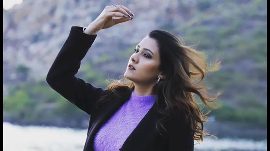 At the moment, singer Aastha Gill is riding high on the success of her recent track, Paani Paani. At the moment, singer Aastha Gill is riding high on the success of her recent track, Paani Paani.