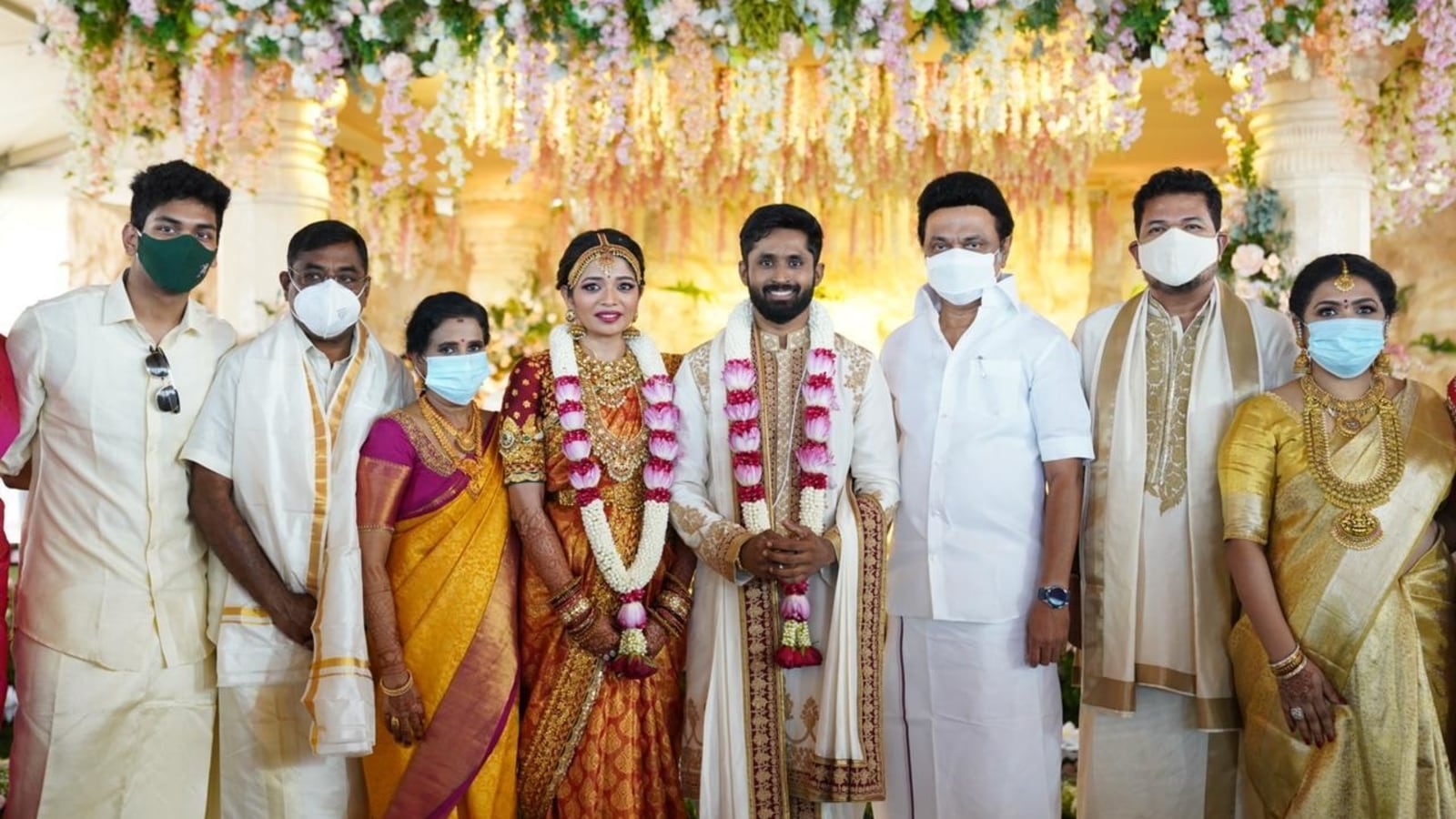 Filmmaker Shankar's daughter Aishwarya gets married, Tamil Nadu chief  minister MK Stalin attends. See pics - Hindustan Times