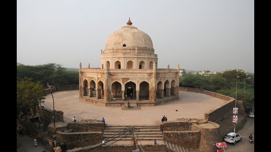Adham Khan’s tomb in Mehrauli is more often known by its alternate name, that is, bool bhulaiya. (Photo: HT/S.Burmaula) Adham Khan’s tomb in Mehrauli is more often known by its alternate name, that is, bool bhulaiya. (Photo: HT/S.Burmaula)