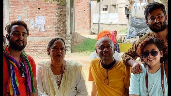 Kajal Kiran, transgender gram pradhan from Bidhnu block, Kanpur Dehat, with Love, Yadavendra Singh, Megha Nandi & Sumit (Sourced) Kajal Kiran, transgender gram pradhan from Bidhnu block, Kanpur Dehat, with Love, Yadavendra Singh, Megha Nandi & Sumit (Sourced)