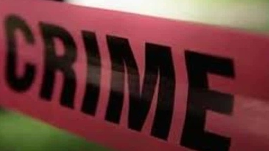 The deceased’s kin alleged that the accused also strangled the man which caused his death. The girl’s brother suffered minor injuries, according to the FIR.(File photo. Representative image) The deceased’s kin alleged that the accused also strangled the man which caused his death. The girl’s brother suffered minor injuries, according to the FIR.(File photo. Representative image)