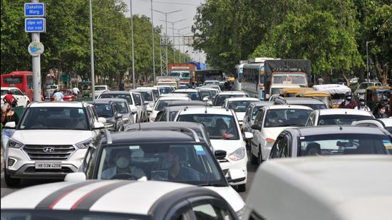 HC said that despite various recommendations, the city has no underpass at high-density traffic points, such as Transport Chowk and Press light point. (Ravi Kumar/HT) HC said that despite various recommendations, the city has no underpass at high-density traffic points, such as Transport Chowk and Press light point. (Ravi Kumar/HT)
