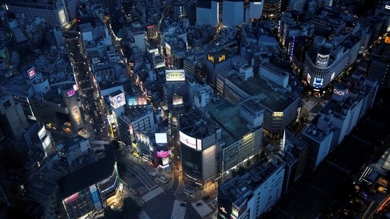 An aerial view of buildings in Shibuya, Tokyo on June 1. The games will be held in a "safe bubble" of vaccinated athletes and delegations, a celebration of sport divorced from the host city and its people, Reuters reported.(Kim Kyung-Hoon / REUTERS)