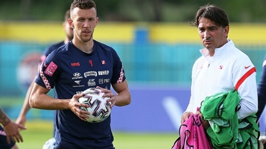 Ivan Perisic and Zlatko Dalic (right) at Croatia training during Euro 2020. (Getty Images)