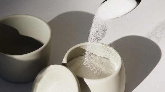 Sugar, glycerin and lemon face pack: All the ingredients together exfoliate the skin, de-tan as well as moisturise it. Take a tablespoon of lemon juice in a bowl, add 1 tablespoon sugar and 1/2 tablespoon glycerin to it and mix well. Gently scrub your skin for 3-4 minutes and rinse with lukewarm water.(Unsplash)