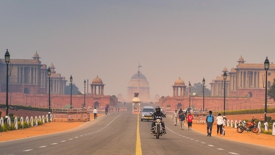 Delhi: Travellers from Maharashtra, Telangana and Andhra Pradesh do not have to provide a negative RT-PCR test report.(Unsplash)