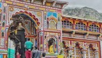 The Uttarakhand government on Tuesday suspended the Char Dham Yatra by issuing a revised standard operating procedure (HT Photo) The Uttarakhand government on Tuesday suspended the Char Dham Yatra by issuing a revised standard operating procedure (HT Photo)