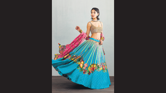 Fruit prints unveiled in Karan Torani’s latest collection Jhooley (Photo: toraniofficial /Instagram) Fruit prints unveiled in Karan Torani’s latest collection Jhooley (Photo: toraniofficial /Instagram)