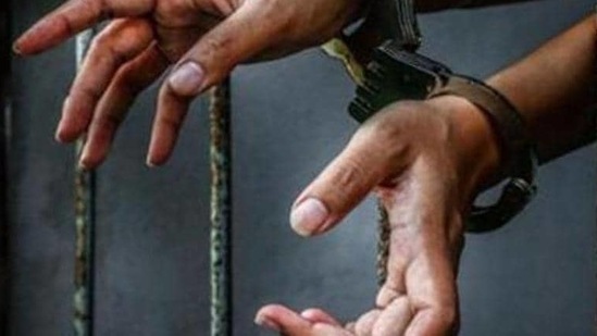Police said that Bhat alias Khalid was acting as the commander of Lashkar in central Kashmir and was active since 2018. He was arrested from Srinagar.(Getty Images/Representative image) Police said that Bhat alias Khalid was acting as the commander of Lashkar in central Kashmir and was active since 2018. He was arrested from Srinagar.(Getty Images/Representative image)