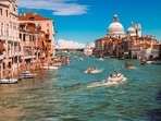 Restaurants and hotels in Italy are facing an unexpected problem since they can't find the staff. Restaurants and hotels in Italy are facing an unexpected problem since they can't find the staff.
