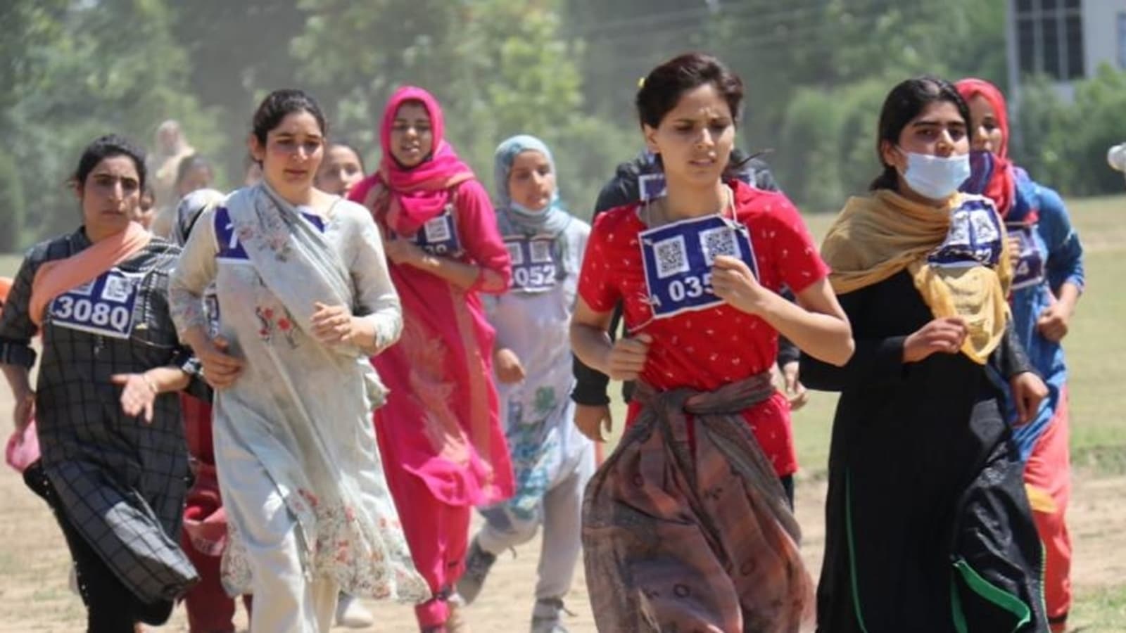 J&K police recruitment: Large number of women turn up for PET