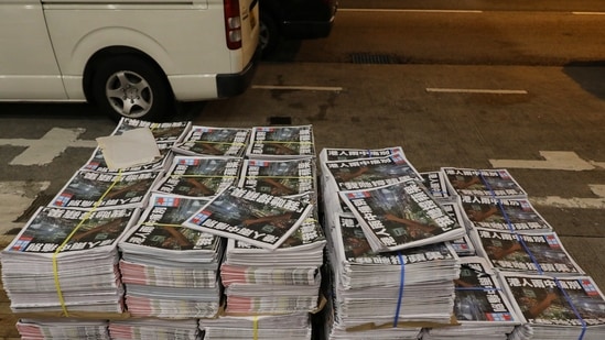 Apple Daily services to be stopped from July 1 addressed by the board staff on June 30 2021. Apple Daily services to be stopped from July 1 addressed by the board staff on June 30 2021.