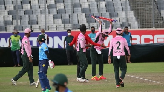 Shakib Al Hassan breaking the stumps during stumps during the Dhaka Premier League(Twitter)