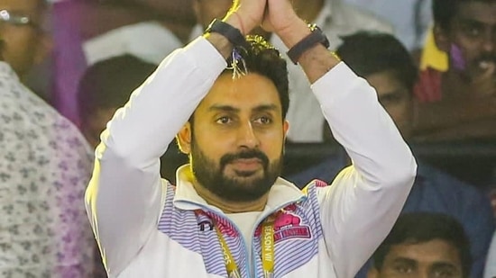 Abhishek Bachchan is known for his classy and witty replies to trolls.