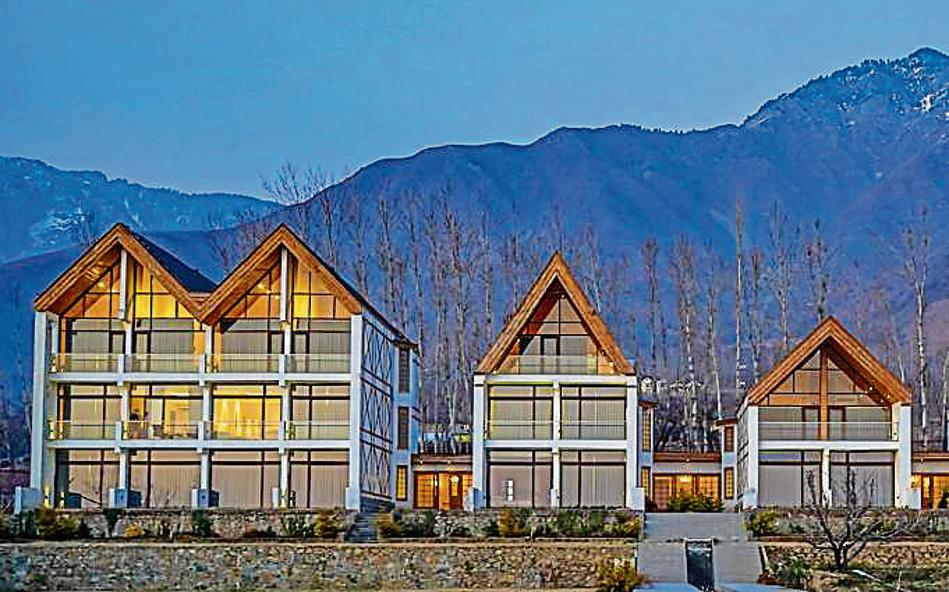 With travel restrictions gradually easing around and most of us being jabbed, the hoteliers are expecting the current trickle of visitors to increase exponentially in the coming weeks. (Rah Bagh, Srinagar) With travel restrictions gradually easing around and most of us being jabbed, the hoteliers are expecting the current trickle of visitors to increase exponentially in the coming weeks. (Rah Bagh, Srinagar)