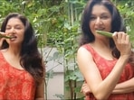 Bhagyashree reveals lesser known health benefits of eating ‘ghar ki kurkuri, taazi bhindi’ in raw form
