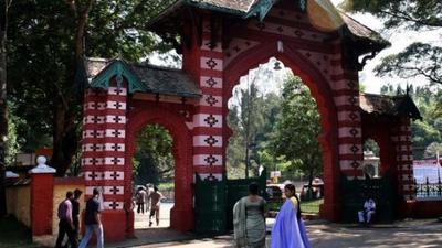 Harshad, the zoo keeper who was reportedly bitten by a king cobra on Thursday, locked himself up in a cobra enclosure in 2017 to protest the delay in changing his employment status to a permanent employee. Harshad, the zoo keeper who was reportedly bitten by a king cobra on Thursday, locked himself up in a cobra enclosure in 2017 to protest the delay in changing his employment status to a permanent employee.
