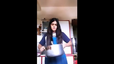 Vlogger Cajole shared this hilarious video on her Instagram page. (Instagram/@cajole)